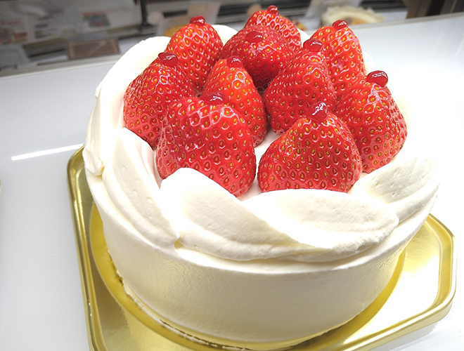 国産】苺たっぷりのショートケーキ ホール | Cest la Saison!(セ・ラ・セゾン!)